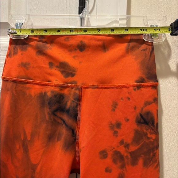 Women’s Two Pair of Leggings Tie-Dye and Solid - Picture 6 of 15